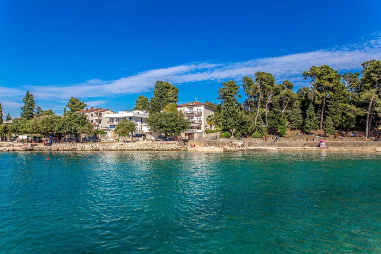 Apartments & Rooms Milcetic D Малинска Экстерьер фото